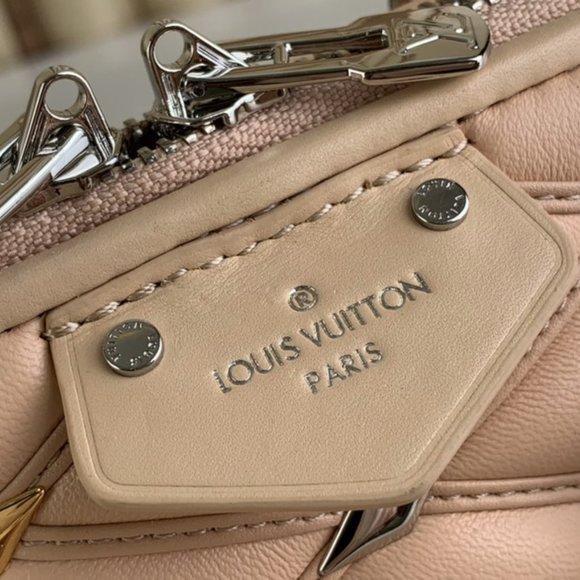 Nano Alma Malletage - Women - Small Leather Goods | LOUIS  Alma m83019 18x12x8cm gf